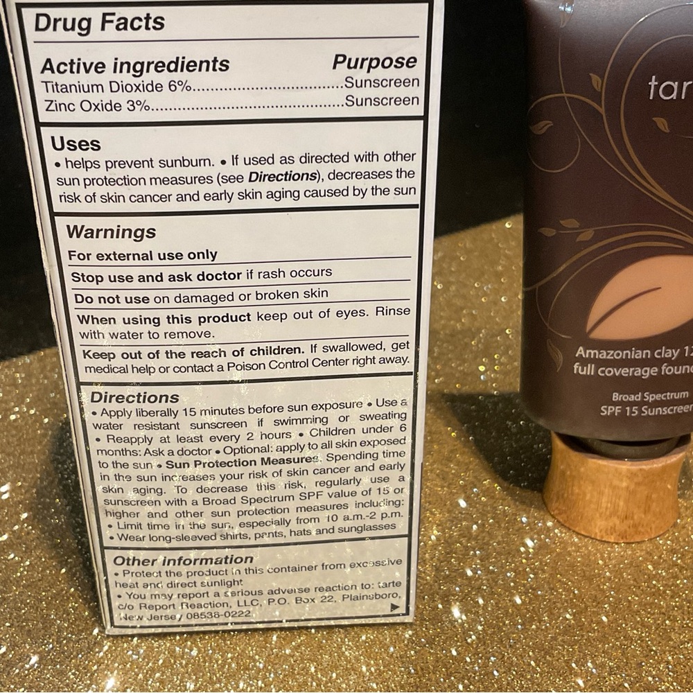 Tarte Amazonian Clay foundation in DEEP 14 - Picture 5 of 8